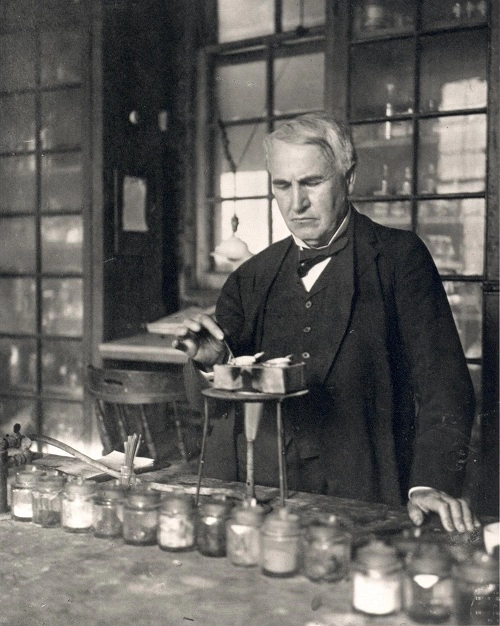Tomas Edison