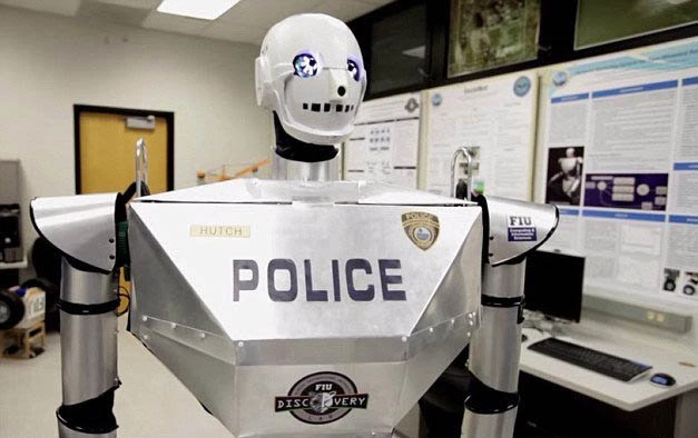 عکس ربات پلیس